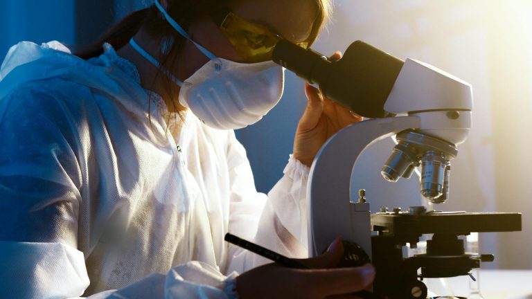 Cholesterol Solutions for Every Body : A Holistic Approach